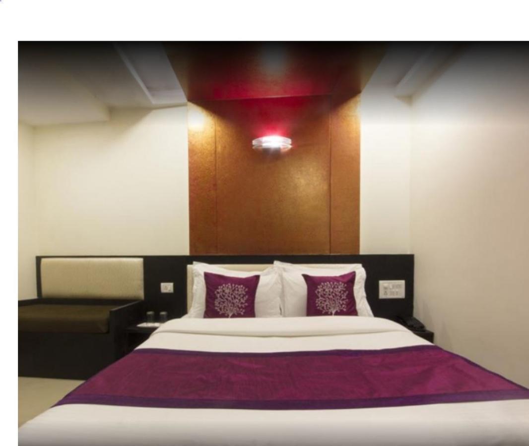 Hotel Accore Inn Mumbai  Buitenkant foto