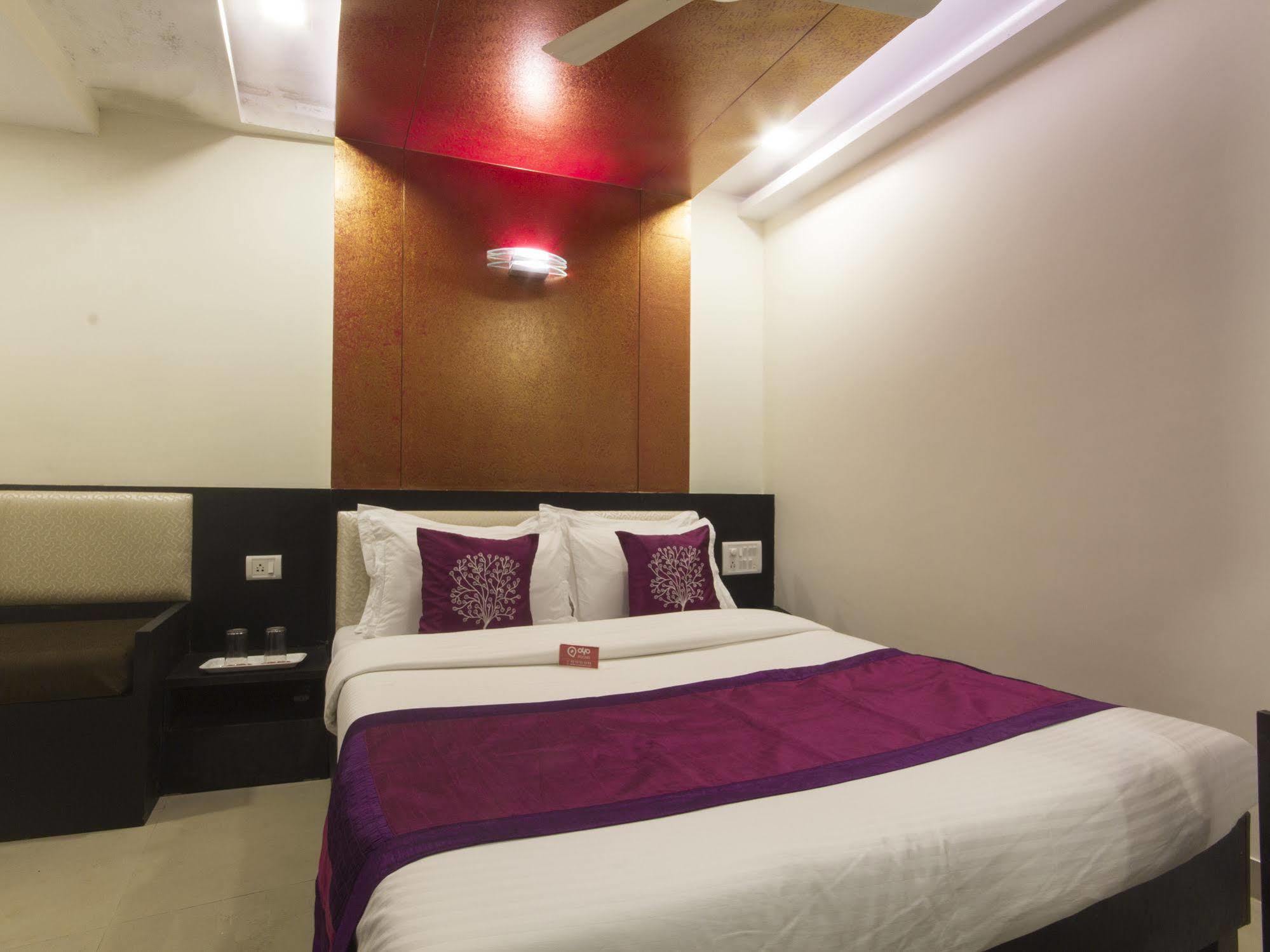 Hotel Accore Inn Mumbai  Buitenkant foto