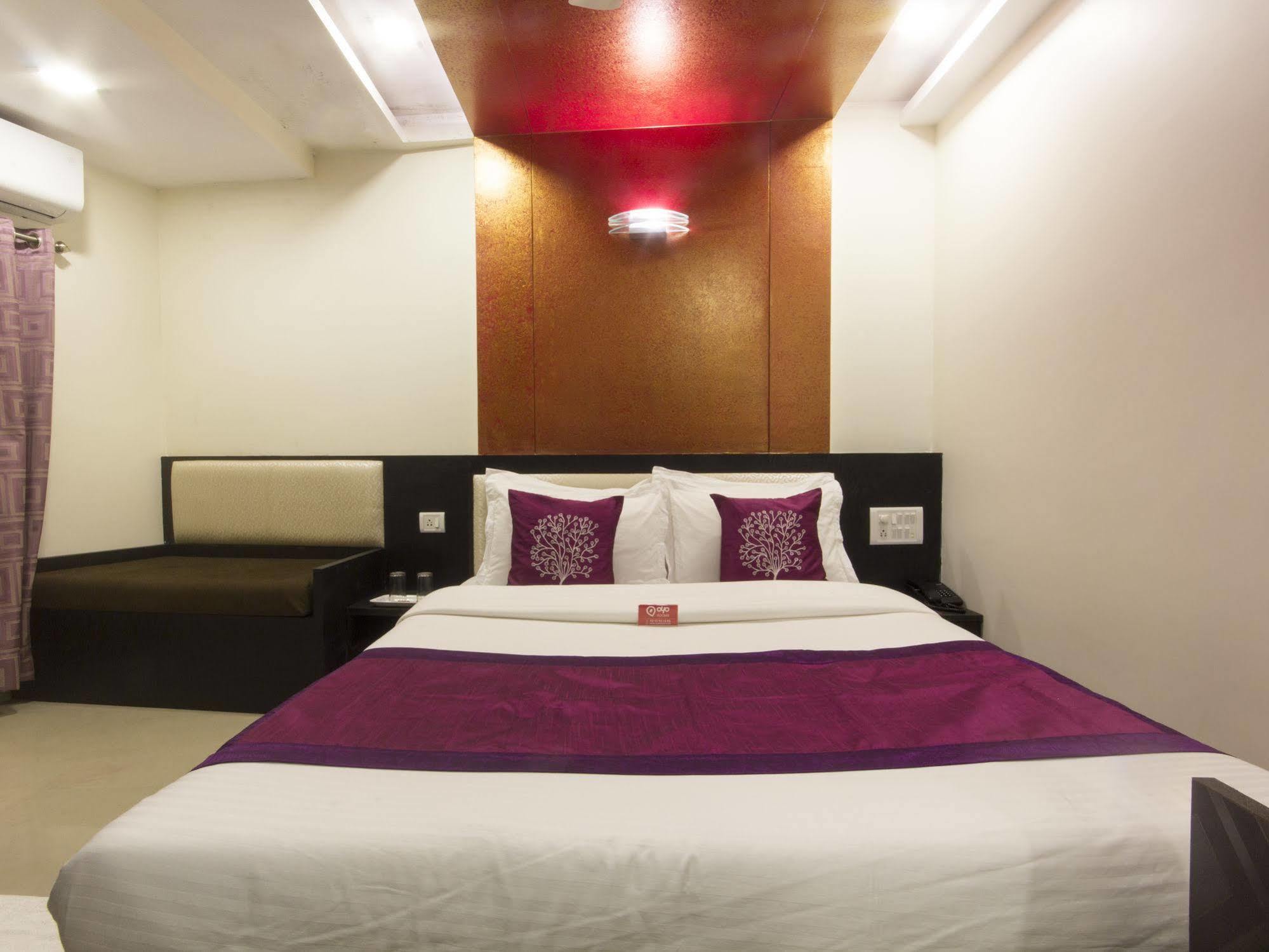 Hotel Accore Inn Mumbai  Buitenkant foto