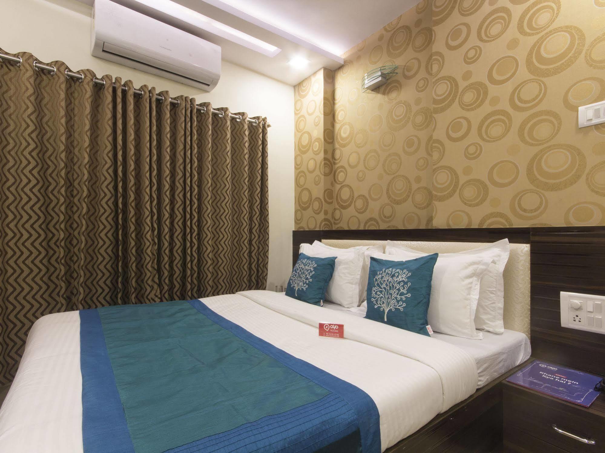 Hotel Accore Inn Mumbai  Buitenkant foto
