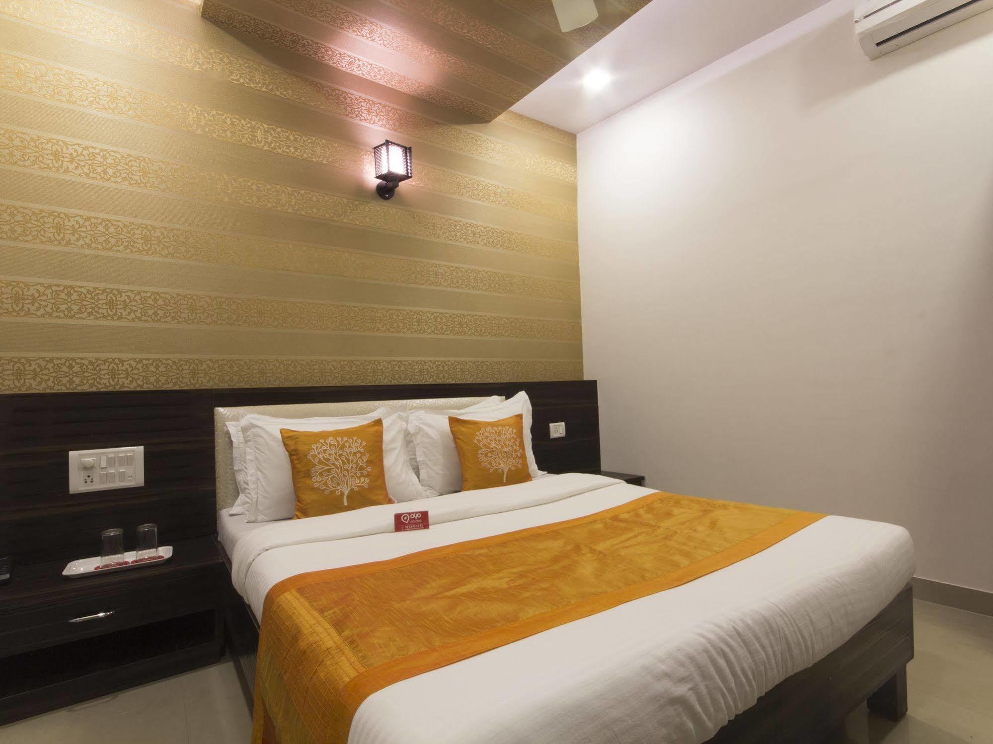 Hotel Accore Inn Mumbai  Buitenkant foto